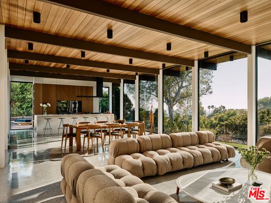 Dining room, Interior, Living room, Pendant Lights, Wooden Beams, Wooden Ceilings