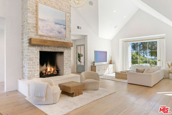 Fireplace, Interior, Living room, Pendant Lights, Recessed Lighting, Stone Walls, Wood Texture Flooring