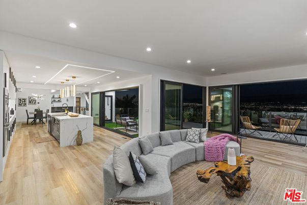 Dining room, Interior, Kitchen, Living room, Pendant Lights, Recessed Lighting, Wood Texture Flooring