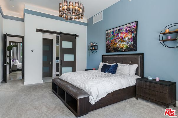 Bedroom, Chandelier, Interior, Recessed Lighting