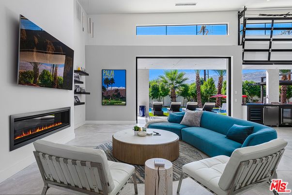 Fireplace, Interior, Living room