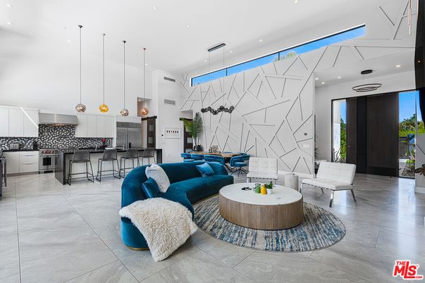 Interior, Kitchen, Living room, Pendant Lights, Recessed Lighting, Stainless Steel Appliances
