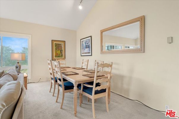 Dining room, Interior