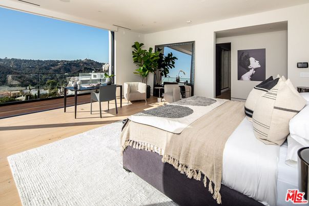 Bedroom, Home Office, Interior, Recessed Lighting, Wood Texture Flooring