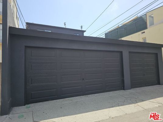 Detached Garage, Exterior