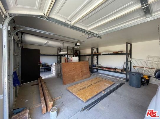 Garage, Interior