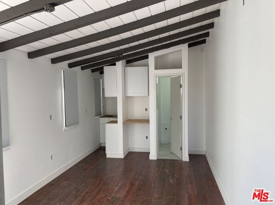Empty room, Interior, Wooden Beams, Wood Texture Flooring