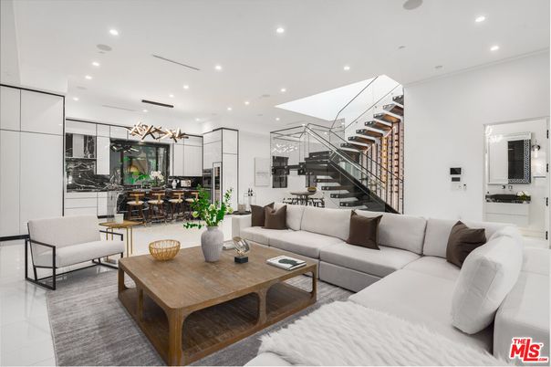 Dining room, Interior, Kitchen, Living room, Pendant Lights, Recessed Lighting, Stainless Steel Appliances