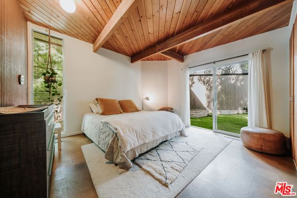 Bedroom, Interior, Wooden Beams, Wooden Ceilings