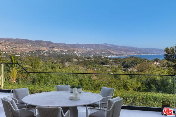 Water, Exterior, Dining room, Other