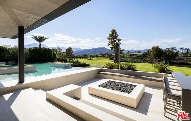 Exterior, Pool, Other