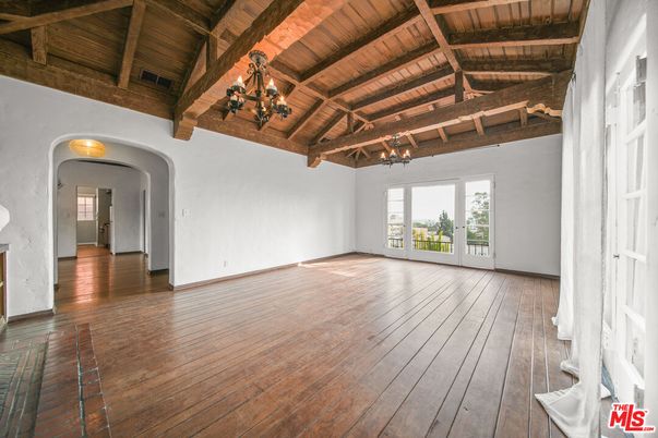 Chandelier, Empty room, Interior, Wooden Beams, Wooden Ceilings, Wood Texture Flooring