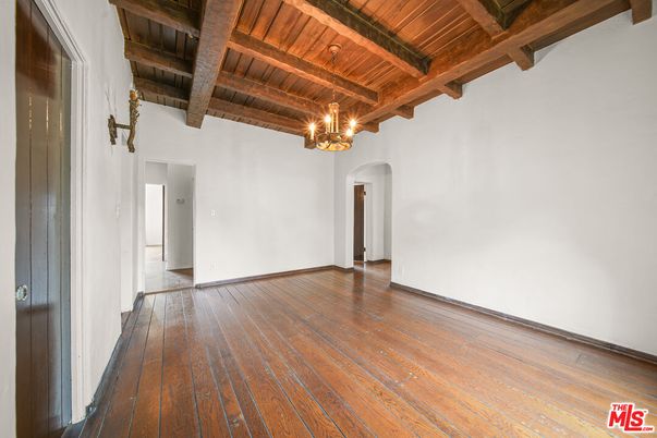 Chandelier, Empty room, Interior, Wooden Beams, Wooden Ceilings, Wood Texture Flooring