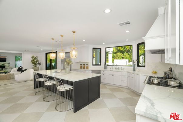 Interior, Kitchen, Living room, Pendant Lights, Recessed Lighting