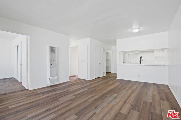 Empty room, Interior, Kitchen, Wood Texture Flooring