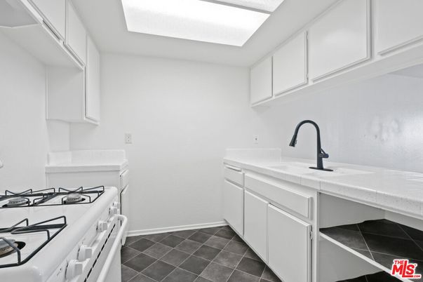 Interior, Kitchen, Tile Countertops
