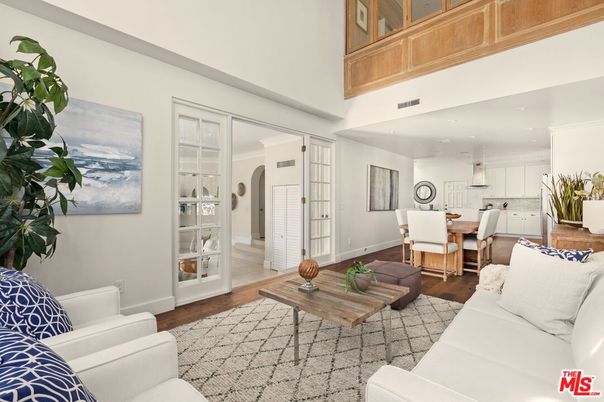 Dining room, Interior, Kitchen, Living room, Recessed Lighting, Wood Texture Flooring