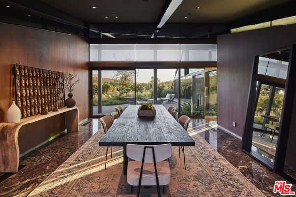 Dining room, Interior, Recessed Lighting