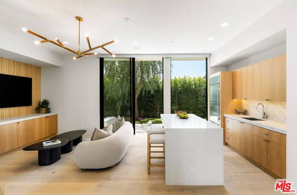 Interior, Kitchen, Living room, Pendant Lights, Recessed Lighting, Wood Texture Flooring