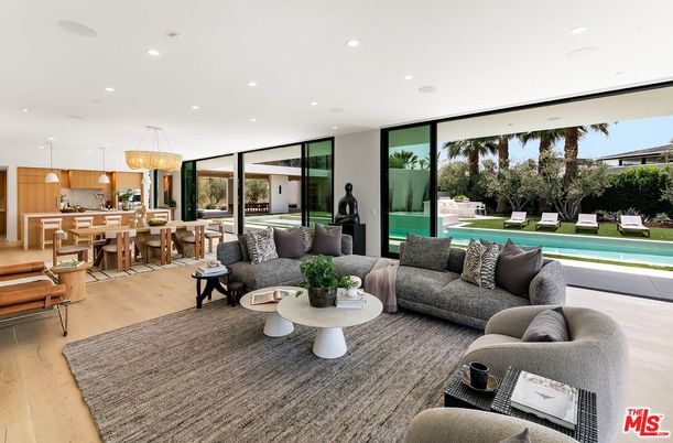Dining room, Interior, Kitchen, Living room, Pendant Lights, Recessed Lighting, Wood Texture Flooring
