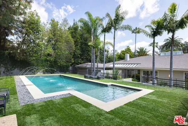 Backyard, Exterior, Pool