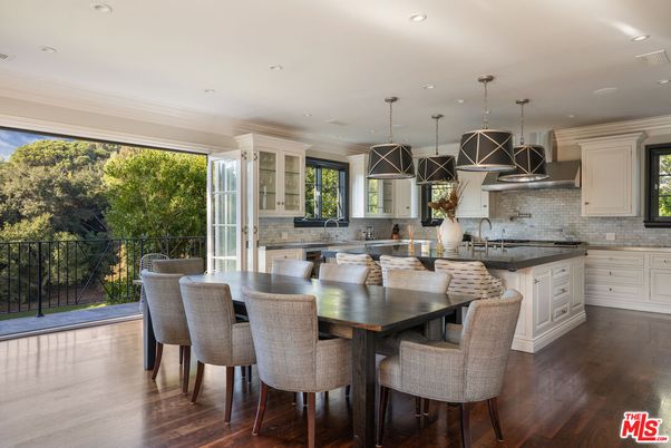 Dining room, Interior, Kitchen, Pendant Lights, Recessed Lighting, Wood Texture Flooring