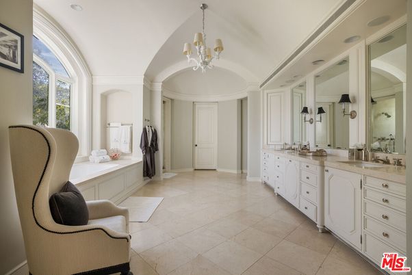 Bathroom, Chandelier, Dual Sink Vanities, Interior, Recessed Lighting
