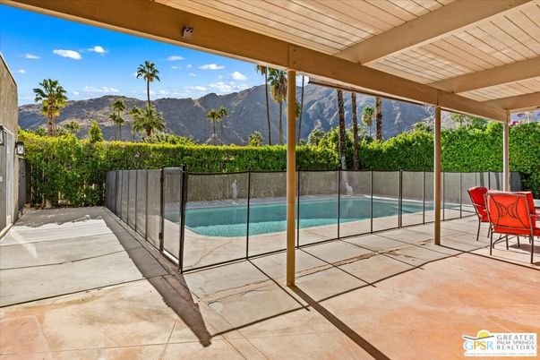 Exterior, Pool, Other