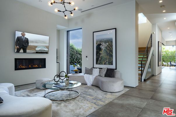 Fireplace, Interior, Living room, Pendant Lights, Recessed Lighting