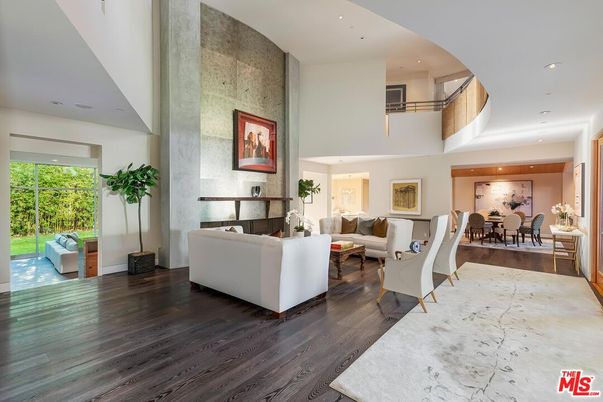 Dining room, Interior, Living room, Recessed Lighting, Wood Texture Flooring