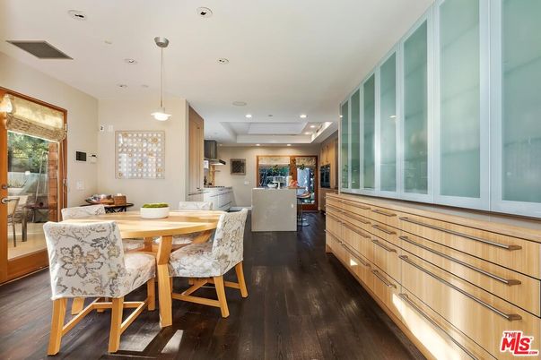 Dining room, Interior, Kitchen, Pendant Lights, Recessed Lighting, Wood Texture Flooring