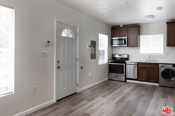 Interior, Kitchen, Stainless Steel Appliances, Washer, Wood Texture Flooring