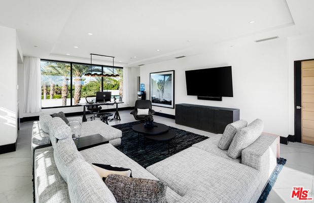 Home Office, Interior, Living room, Marble, Pendant Lights, Recessed Lighting
