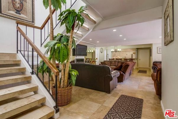 Dining room, Interior, Kitchen, Living room, Pendant Lights, Recessed Lighting