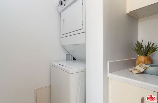 Interior, Utility Closets, Washer