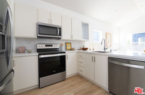 Interior, Kitchen, Stainless Steel Appliances, Wood Texture Flooring