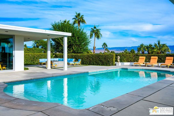 Exterior, Pool, Water