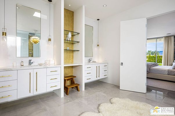 Bathroom, Bedroom, Dual Sink Vanities, Interior, Recessed Lighting, Water