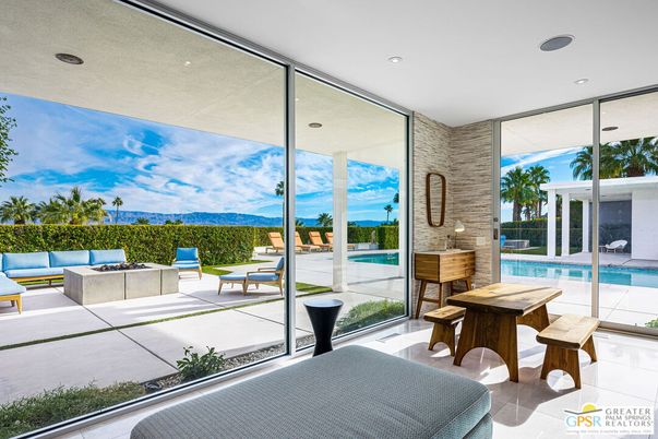 Interior, Pool, Recessed Lighting, Water