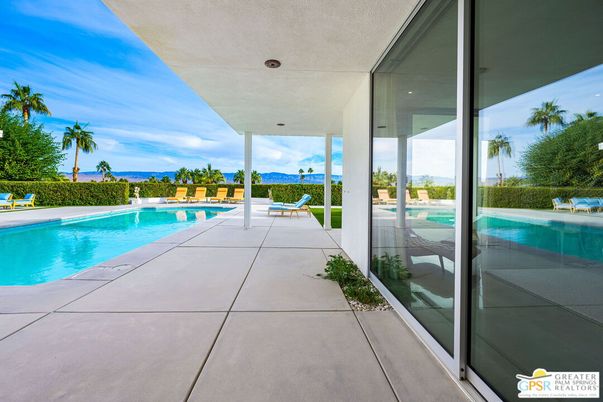 Exterior, Pool, Water