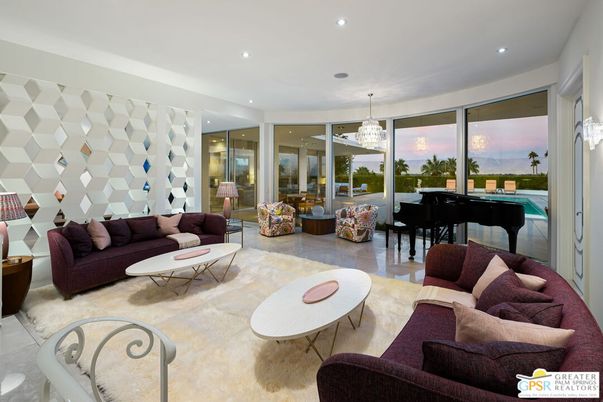 Chandelier, Interior, Living room, Piano, Recessed Lighting