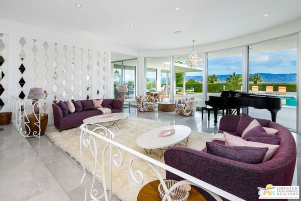 Chandelier, Interior, Living room, Piano, Recessed Lighting, Water