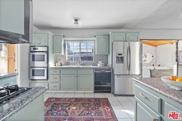 Interior, Kitchen, Stainless Steel Appliances