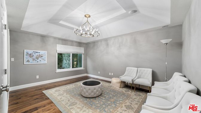 Chandelier, Interior, Wood Texture Flooring