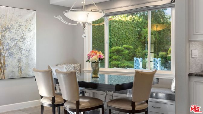 Dining room, Interior, Pendant Lights