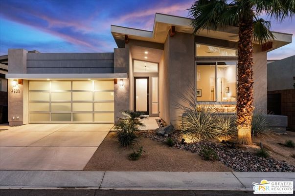 Attached, Exterior, Facade, Modern