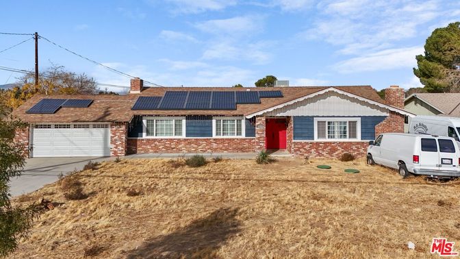 Attached, Exterior, Facade, Solar Panels, Cape Cod