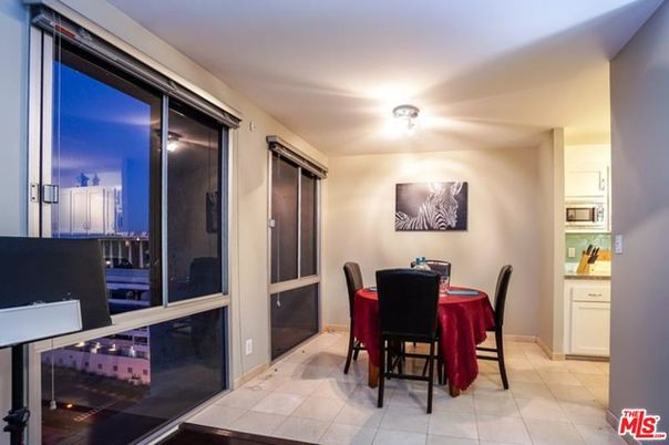 Dining room, Interior