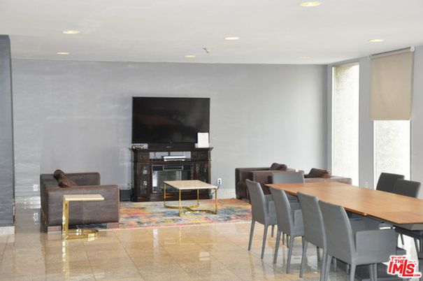 Dining room, Fireplace, Interior, Recessed Lighting