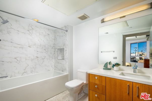 Bathroom, Interior, Marble Walls